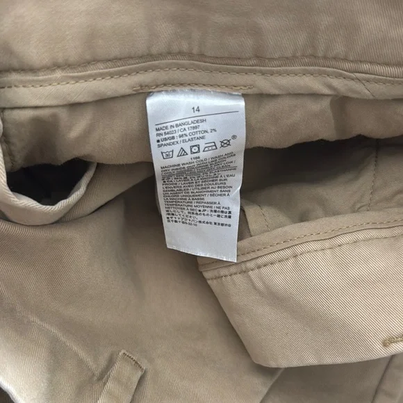 Banana Republic Authentic Chino Tan Bermuda Shorts Wms Size 14 - Picture 4 of 5